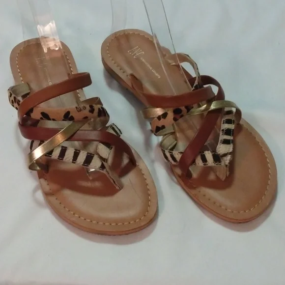 🌞🌞🌞INC International Concepts flipflops size 6 5 straps in multi colors. EUC - Picture 1 of 4